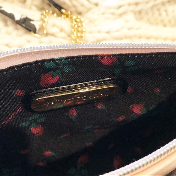 Betsey Johnson Crossbody Pinwheel Bag Gold Chain - Picture 4 of 7